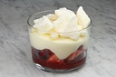 PAVLOVA AUX FRUITS ROUGES EN VERRE 