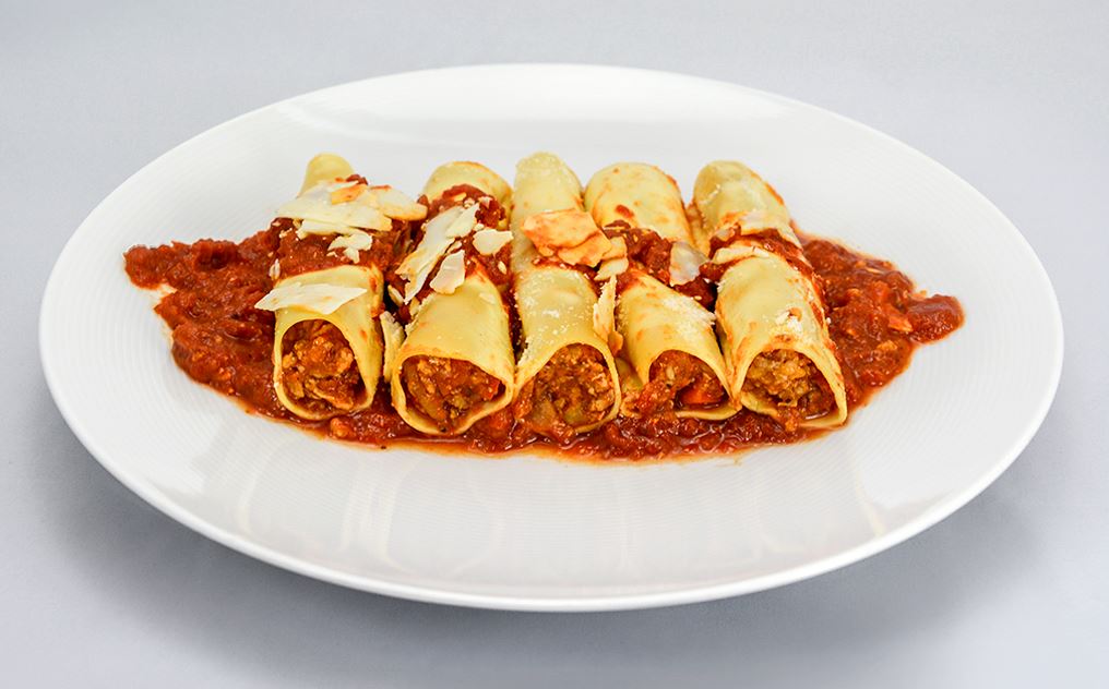 CANNELLONI WITH MINCED POULTRY AND TOMATO COULIS (400g)